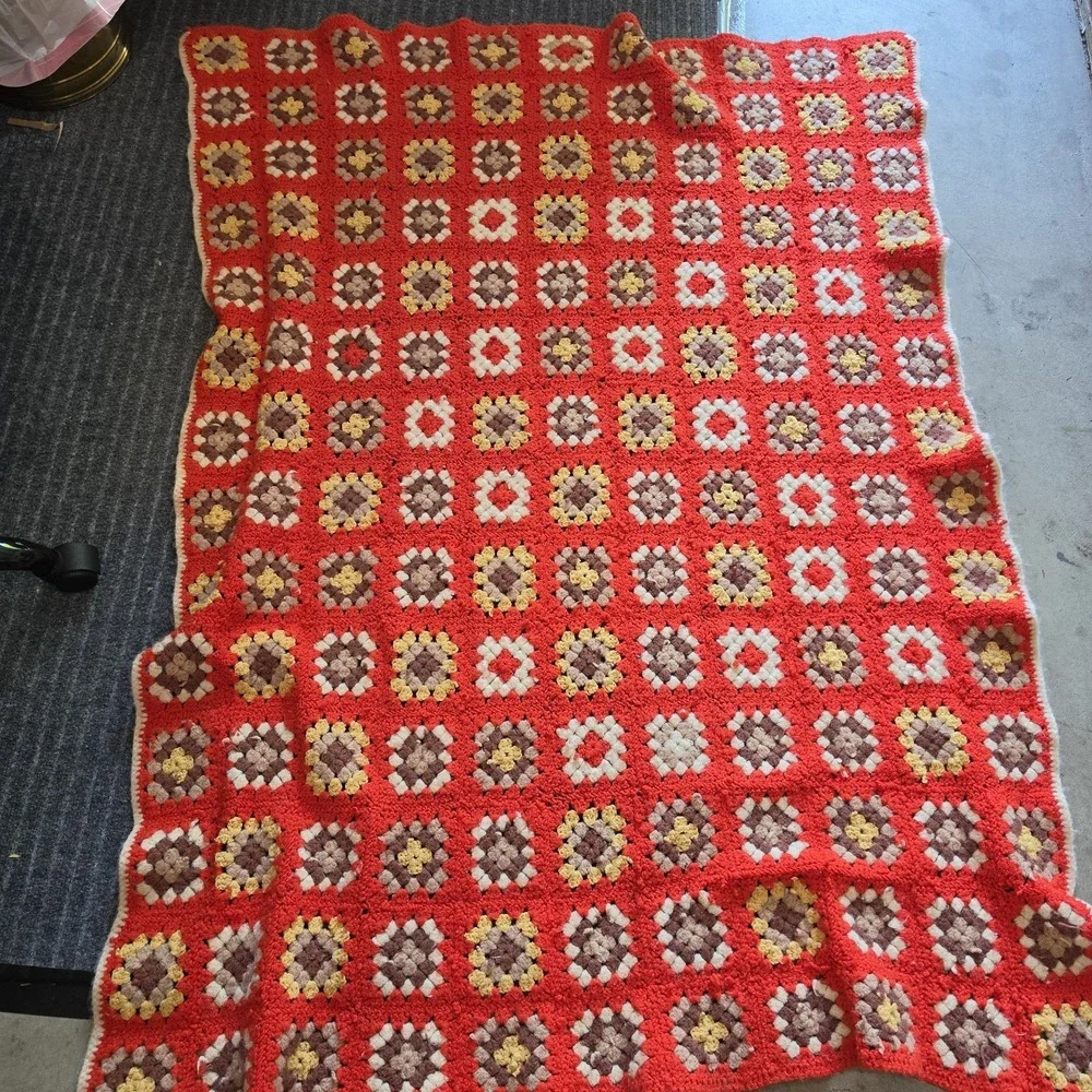 Vintage Handmade Granny Square Crochet Throw Blanket Red Brown Cream 60